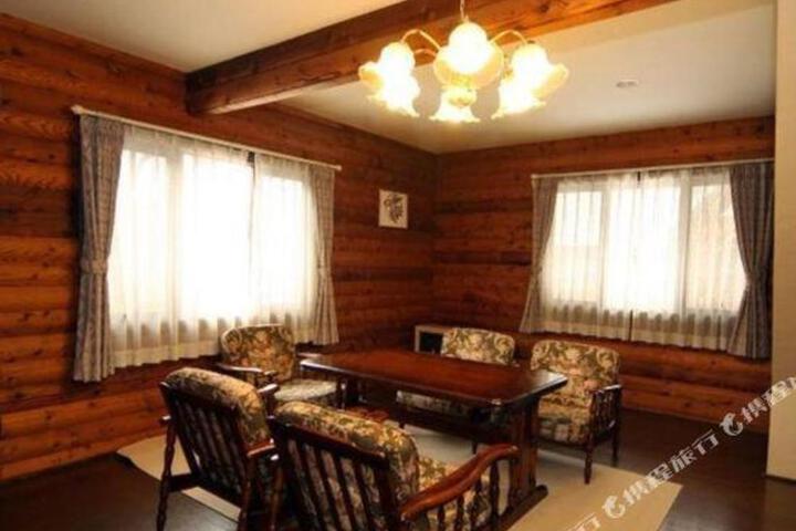 Karuizawa Log Hotel Shiozawa No Mori