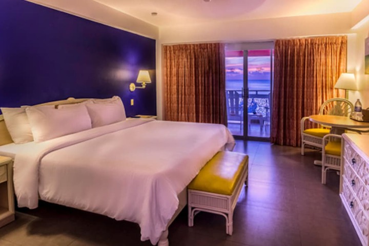 Room 10 of 96