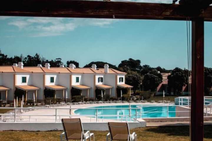 Pool 44 of 58