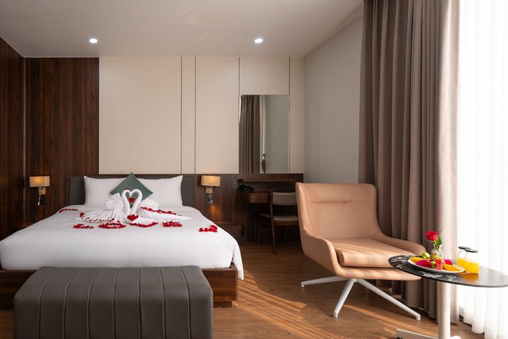 Room 42 of 93