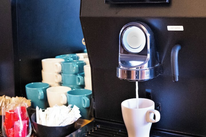 Breakfast/Coffee Service 80 of 138