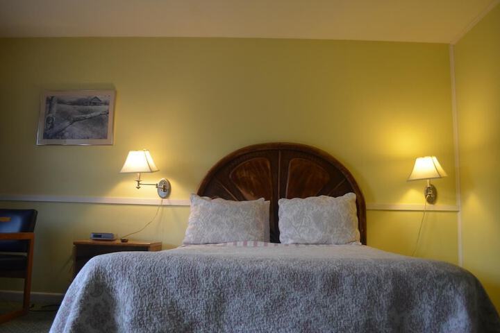 Room 9 of 23