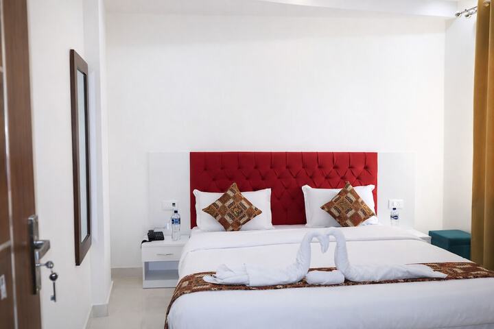 Room 10 of 44
