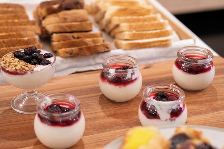 Breakfast/Coffee Service 60 of 89
