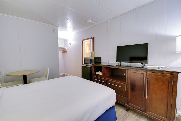Room 17 of 59