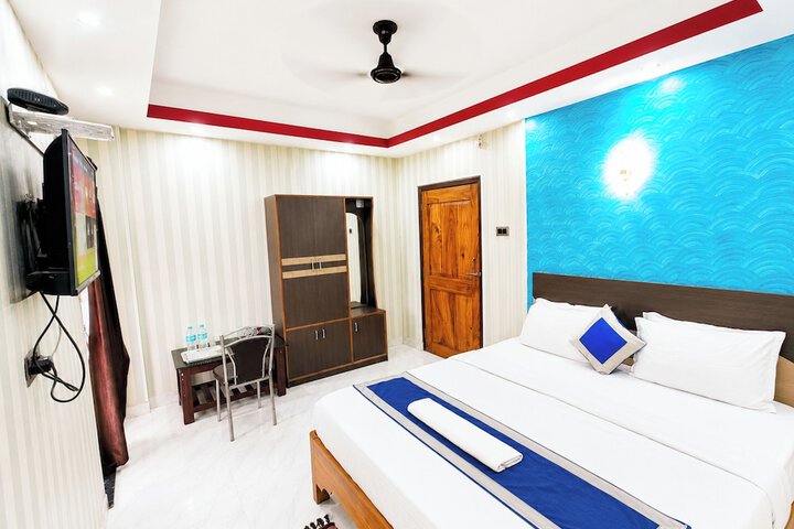 Room 8 of 20