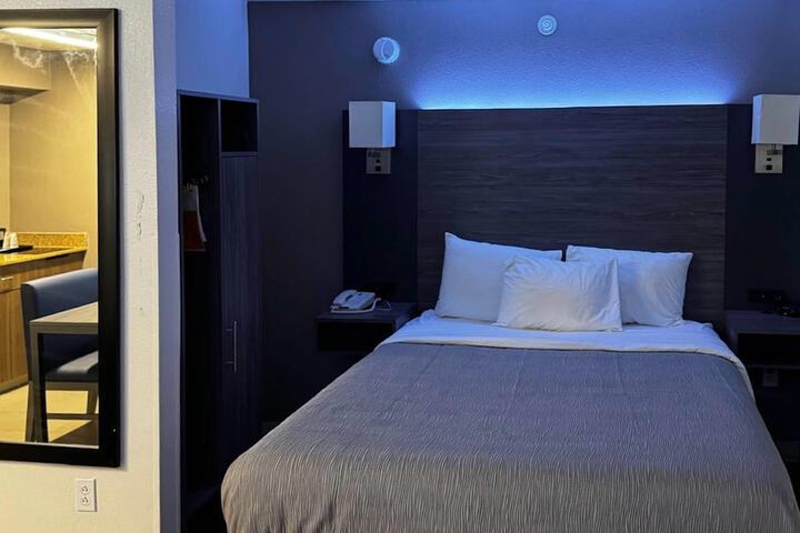 Room 12 of 31