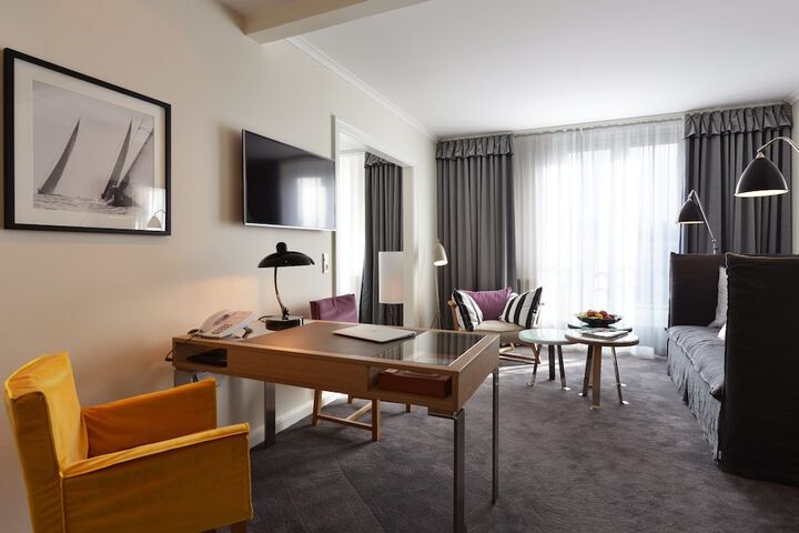 Room 18 of 53