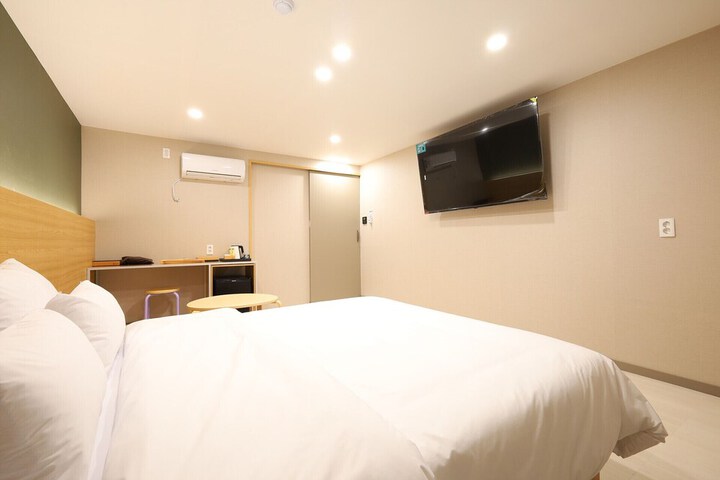 Room 31 of 62