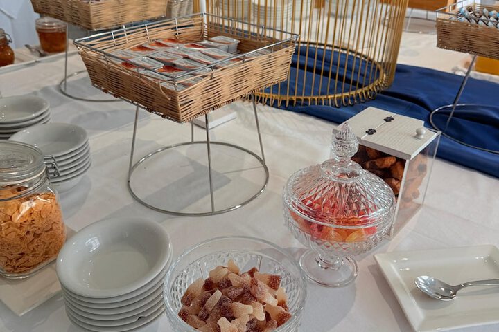 Dining 74 of 81