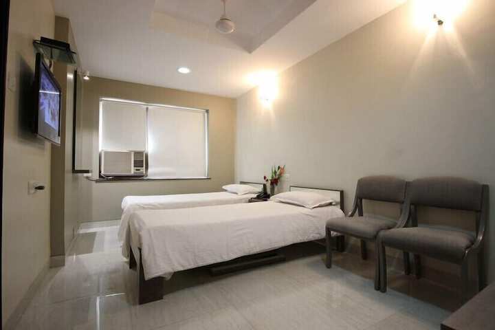 Room 3 of 23