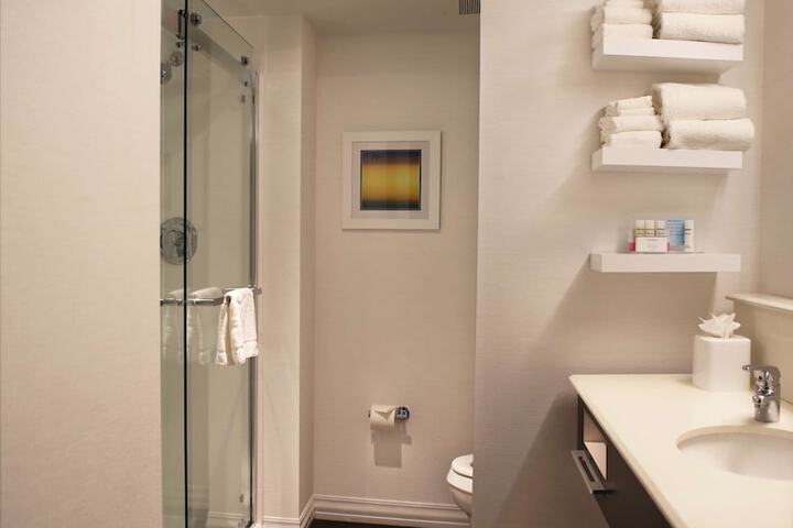 Bathroom shower