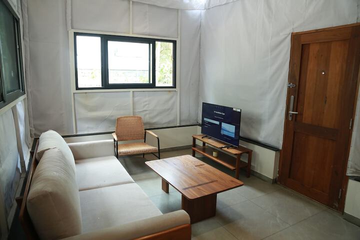 Room 10 of 88