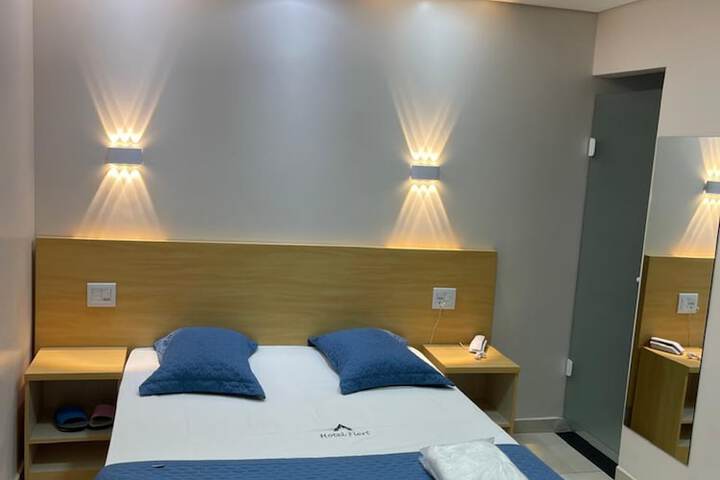 Room 9 of 39