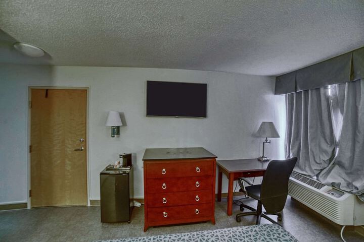 Room 31 of 65