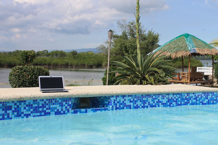 Pool 42 of 70