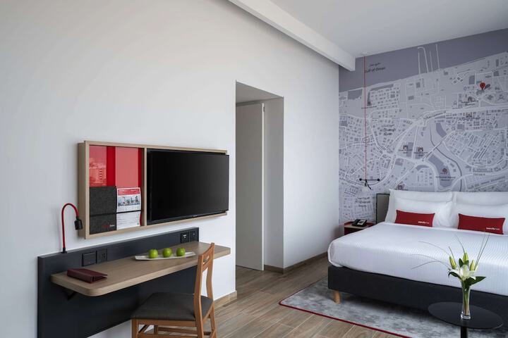 Room 26 of 67