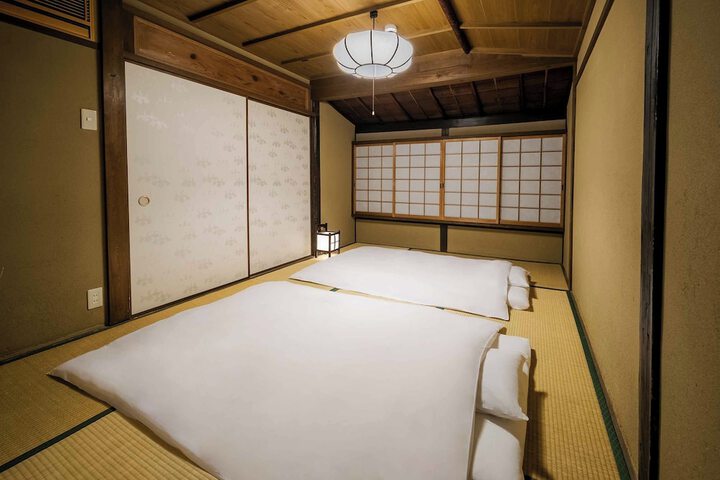 Room 8 of 39