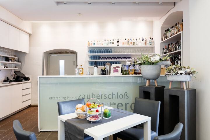 Dining Photos