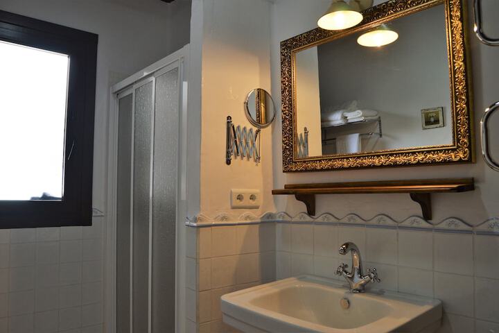 Room 45 of 61