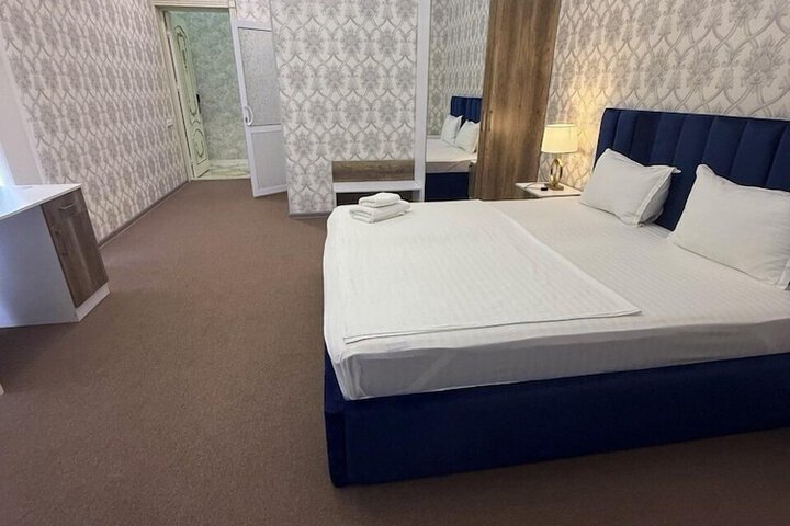 Room 29 of 107