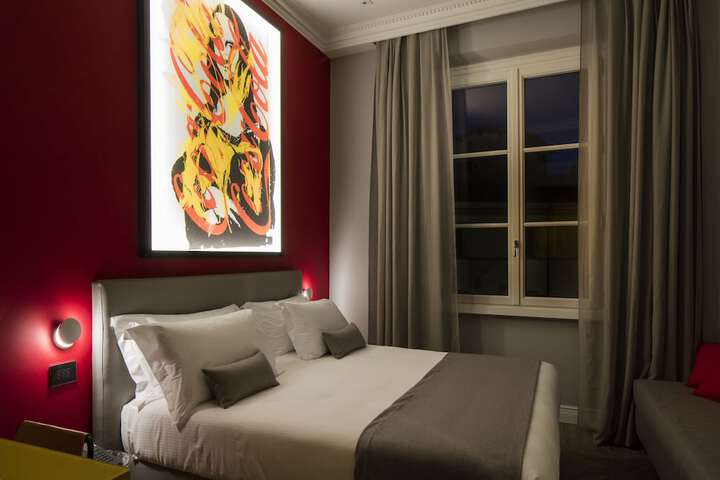 Room 10 of 50