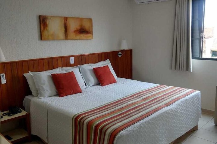 Room 6 of 38