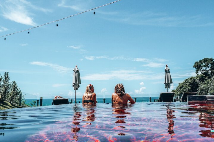 Pool 82 of 199