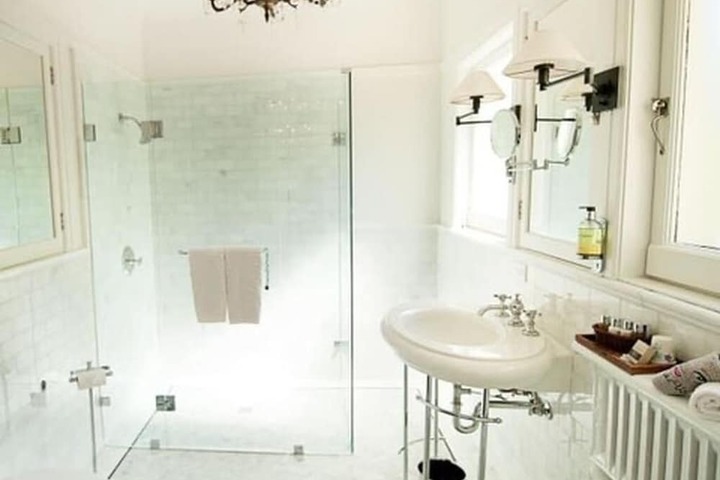 Bathroom Interior Photo