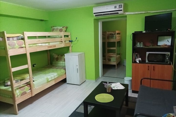 Room 10 of 43