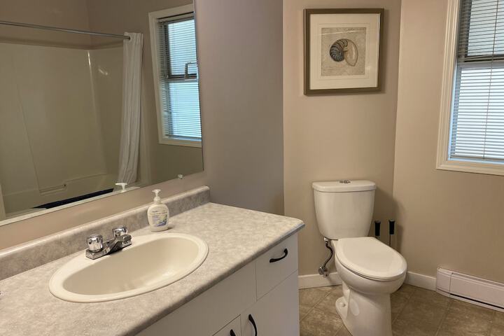 Room 35 of 73