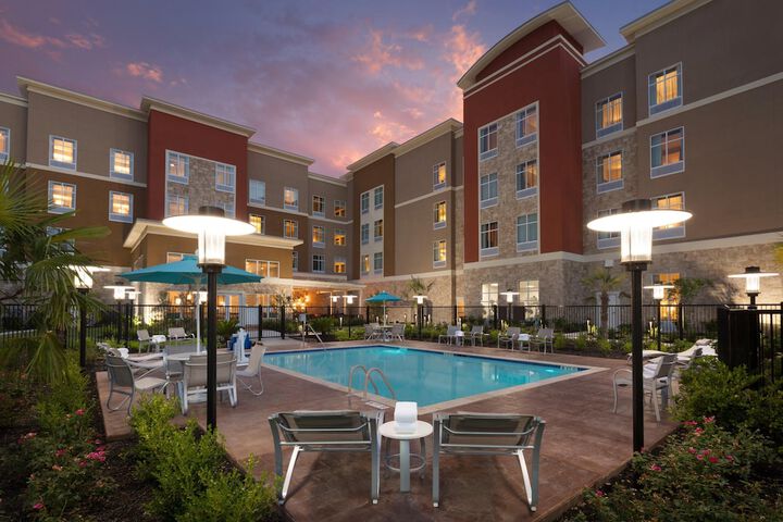 Pools & Facilities