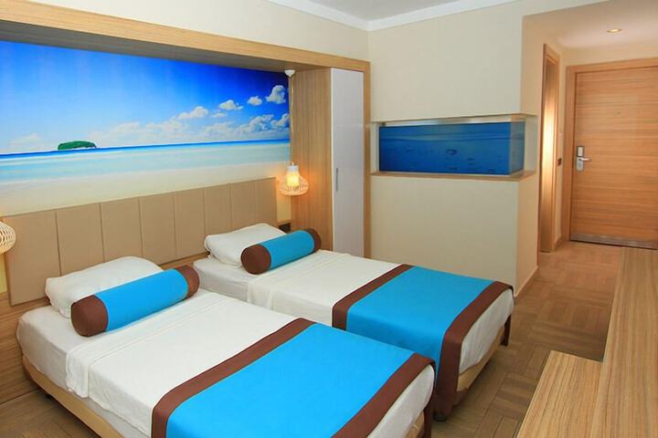 Room 14 of 54