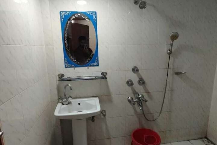Room 4 of 59