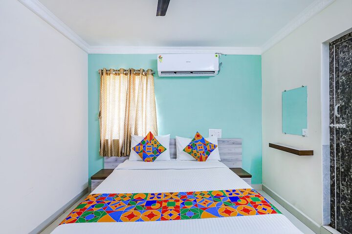 Room 17 of 36