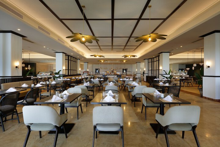 Dining 150 of 272
