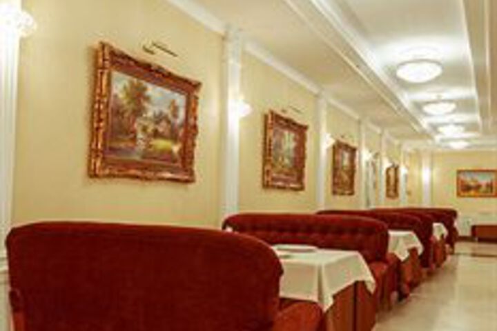 Dining 27 of 27