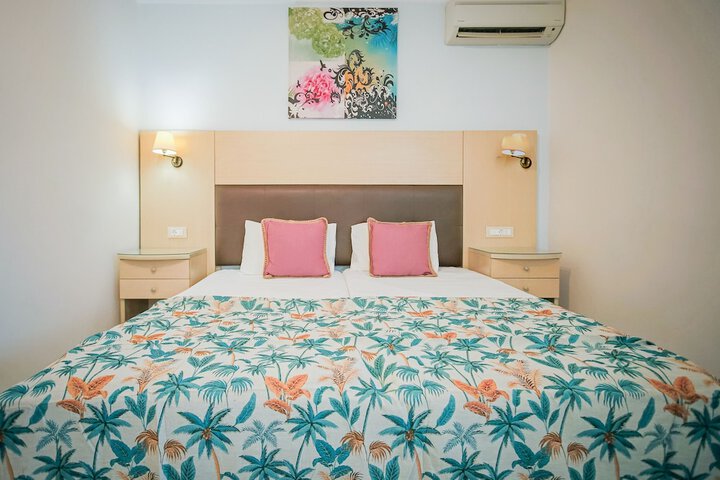 Room 9 of 41