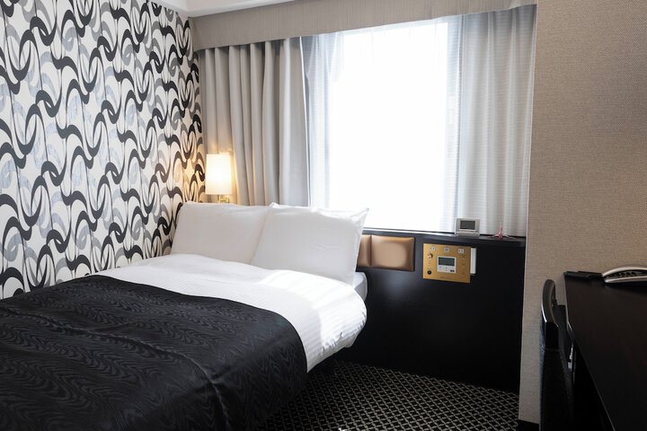 Room 14 of 45