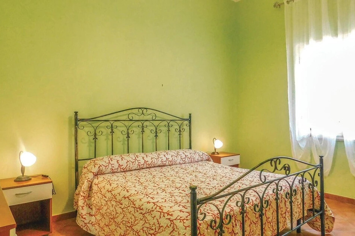 Room 3 of 13