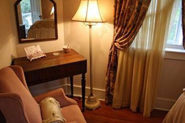 Room 17 of 17