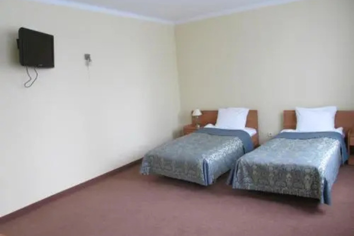 Room 5 of 14