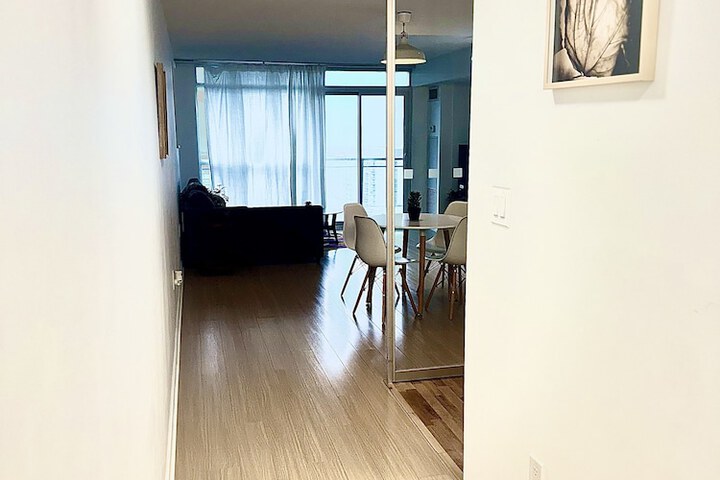 Room 19 of 37