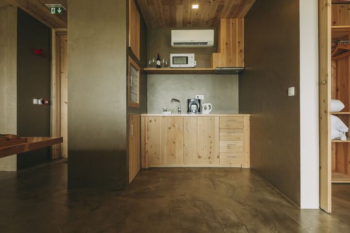 Private kitchenette