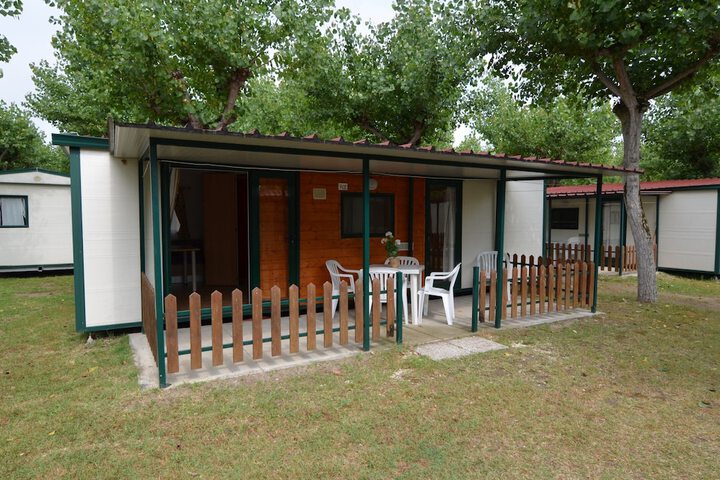 Comfy Chalet with Terrace near Sea in Ravenna