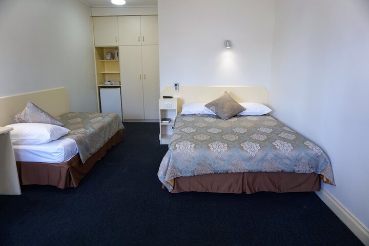 Room 14 of 78