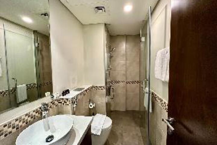 LuxBnB Vera Residences I Skyline Views