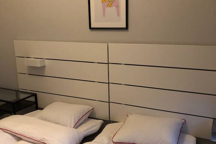 Room 7 of 26