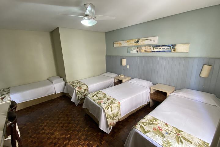 Room 4 of 27