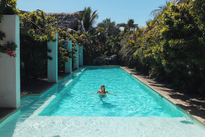 Pool 104 of 151